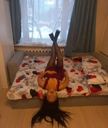 😏 Живу в Москве, столице страсти и разврата. Мои услуги полны эротических наслаждений 💋, я умею сделать массаж и погрузить тебя в мир блаженства. Предлагаю широкий спектр возможностей – от классического секса до экзотических фантазий. 💦 Мои клиенты остаются довольны, о чем говорят положительные отзывы. 🌟 Фотографии настоящие и проверенные, все мои достоинства в полном раскрытии. Жду тебя, чтобы сделать нашу встречу незабываемой! 😉 Шура